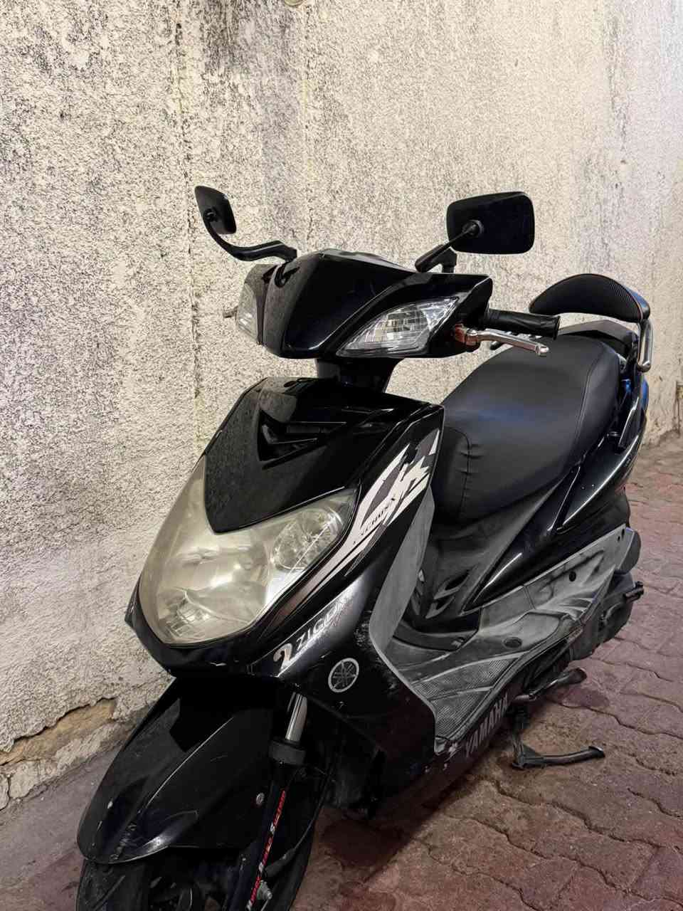 دراجه سكسن مكفوله كفاله عامه عليها يدادت بريك
و صالنصه وقطرهدن وقطرت اكسن أو مرايات رياضي 
وتجوه رياضي الدراجه ياباني واشرط الضمان 

***********

