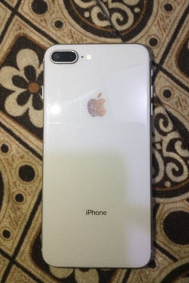 السلام عليكم ،iPhone 8 Plus للبيع الجهاز نضيف كلش بطارية 72 🔋 
ذاكرة الجهاز 64 الجهاز بلادي مبدل فقط (كامرة امامية)
سعرة 110 وبي مجال مكاني نجف 
رقم الهاتف ***********
علق واراسلك ممتواجد واتساب
