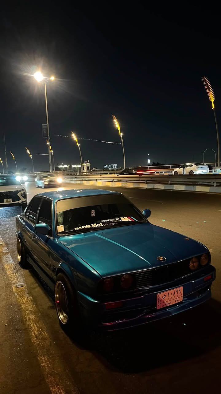 سلام علكم  للبيع e30  موديل 90 سياره معمره من صفر مكينه 28تك فانوص كير عادي zfويل بي بي اس اصلي  عليه كزوز 3ونص انج  بوابه سياره نقص بورستيرن وعندي شغلات بسيطه ب كهربائيات رقم بغداد باسمي تحويل مباشر سعر 44$ وبيه مجال رقم ***********
