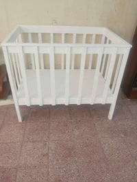 تخت طفل • تختين • ميز شاشة