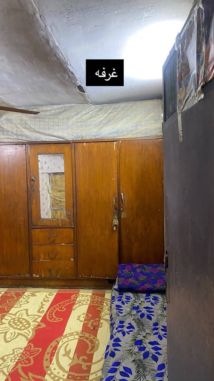 بيت قديم اللبيع  مدينة صدر  قطاع ٣٣ قطاع قرب نادي الولاء  للتواصل
***********
