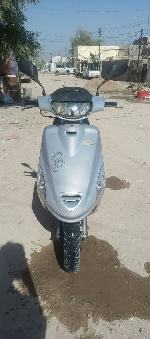 السلام عليكم دراجه جديده كلش نظافه 100بل100دراجه شرط كله بلادي سلف هندر كهربائيات كل شغال شلعه تشك الكاع شك دراجه صارله شهر طالعه من الوكيل السعر 650العنوان النجف ***********
