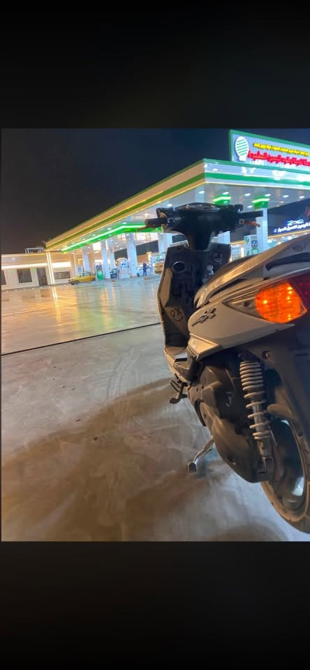 السلام عليكم سكنز فحل دراجه خير من الله كلشي بيه شغال ب350 ومابيه اي نقص معتاز فلوسه عندي والدي مريض والله قفله 350 مكاني بغداد  اتصل شوكت ما تريد حته لو ب3 باليل متواجد واتساب واتصال ***********
