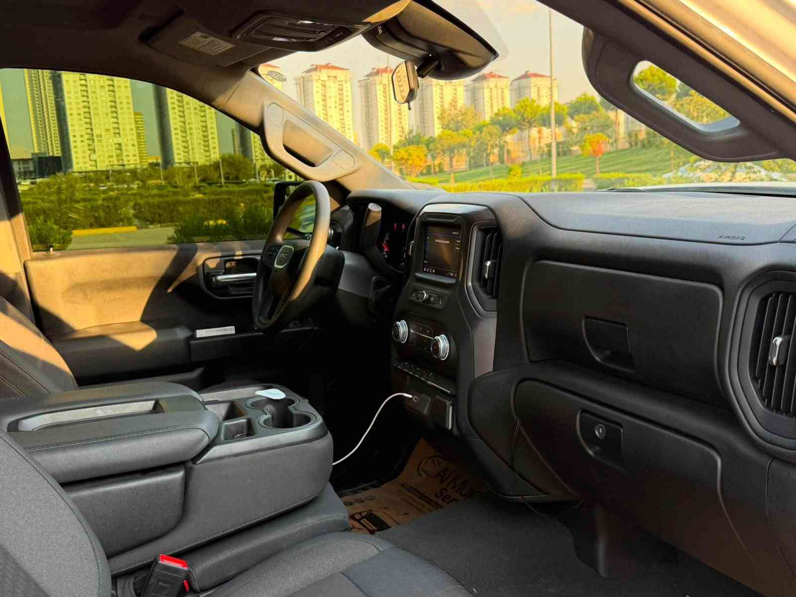 GMC~2024~
سياره ٢ قطع سبوخ بدون دواخل أرباكات مو تاك✅

السيارة مرفوعة، وبلاكات الرفع أصلية من وكالة GMC في أمريكا 🇺🇸 
سياره بشرط كول دةعامي لل دةعامي كول شرط✅
٥٨ كيلو فقط ماشيه✅
سيارة سعر مناسب خادص مابية دواخل مابية شرط✅
*********** السليمانية, العراق

نص مكتوب في الصور:
- Today 4:57 PM