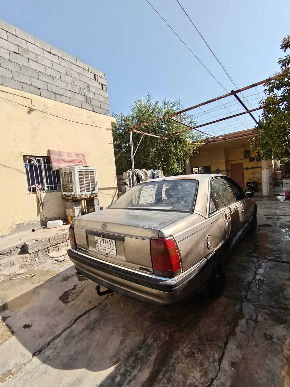 السلام عليكم للبيع اوبل اوميكه سياره نضيف محرك و كير مكفولات لايتات سكنات شغاله رقم ديالئ  السعر 20وبيها مجال /العنوان ديالئ دلي عباس لل تصال /***********
/***********
