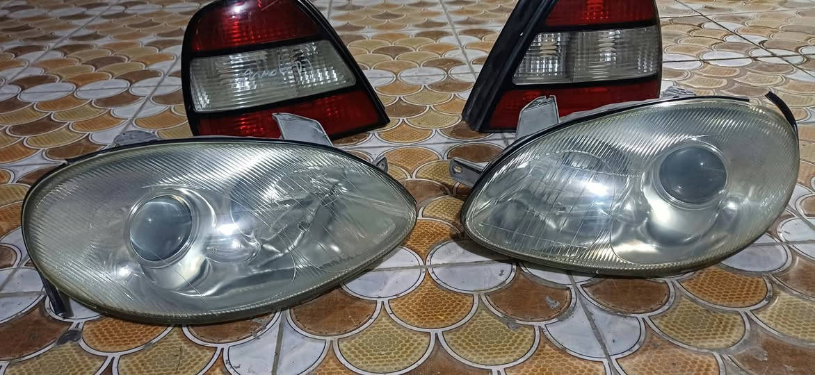 دايو لانزا • باك لايت • حاوية