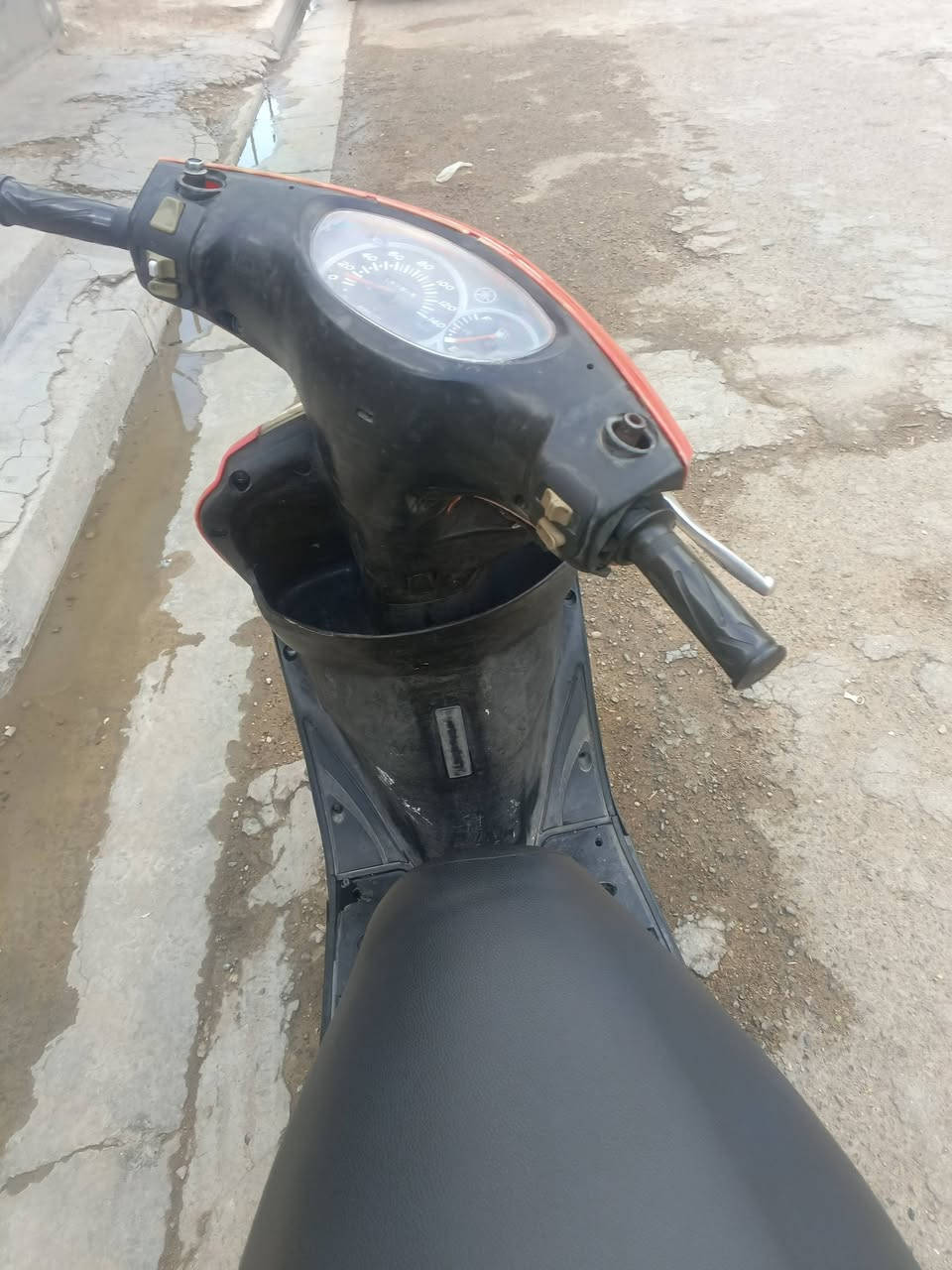 السلام عليكم 
دراجه بريز 140 
دراجه بلاديه 
مكينه ناعمه 
لا نضوح ولا اكسل
ولا تبخير 
كفرات بلاديه 
كله بلادي 
اي نقص مابيه

السعر 450 
وبيه مجال حق الجيه 
عنوان بغداد البلديات 

***********
