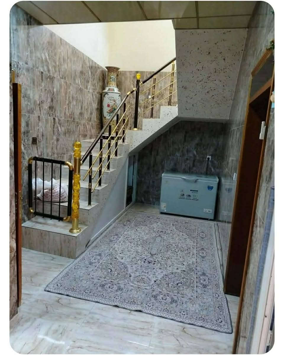 🏡 للبيع – منزل سكني في القادسية الثانية
📍 الموقع: القادسية الثانية📐 المساحة: 100 متر مربع

✅ منزل كامل التشطيب✅ أرضيات سيراميك✅ كهرباء جاهزة✅ سقف ثانوي

مكونات العقار:🔹 غرفة استقبال🔹 صالة (هول)🔹 غرفة نوم واحدة🔹 مطبخ🔹 حمّام🔹 بيتونة🔹 درج داخلي

📞 للاستفسار: ***********

يرجى التواصل للجادين فقط ومشاركة الإعلان عند الإمكان
