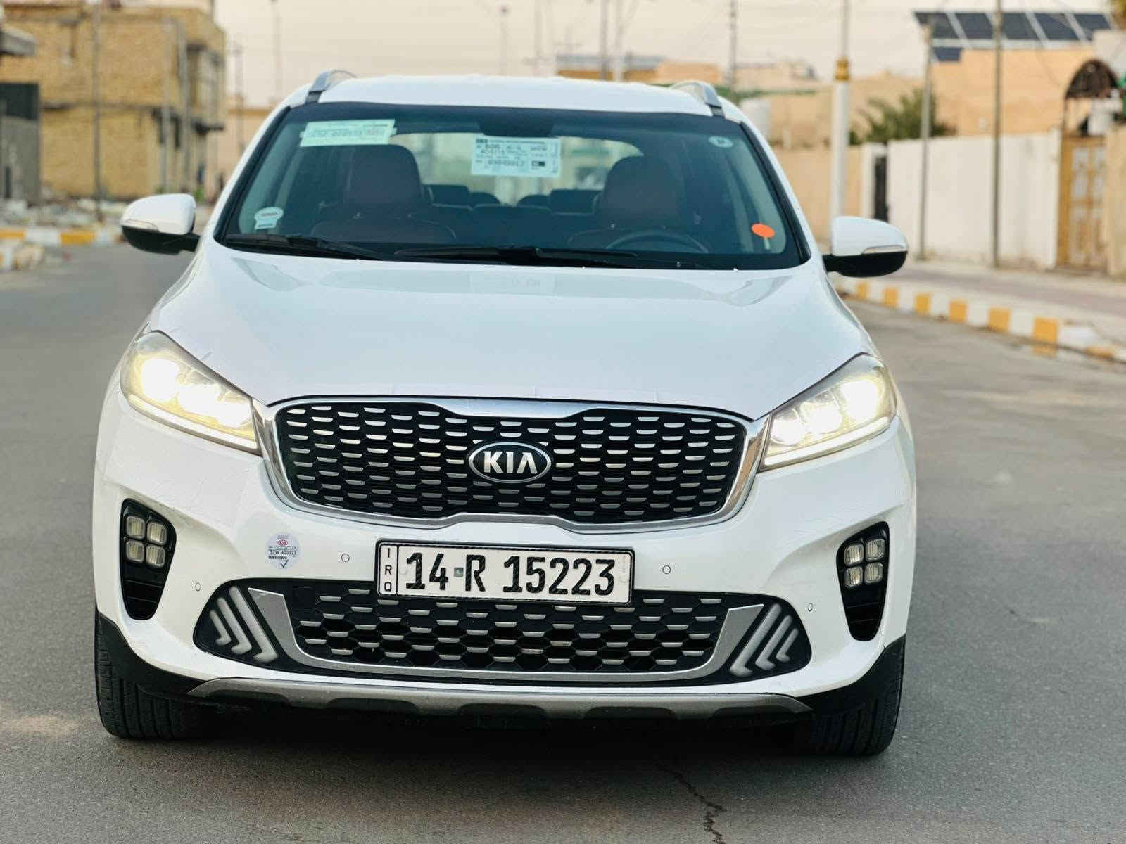 السلام عليكم للبيع سورينتو 2020 رقم بصره دولي تحويل بسمنه
خليجي كفاله عامه ضربه وصبغ وتبديل 
بصمه 
شاشه كامره 
حساس امامي خلفي 
7 راكب 
3 قطع تبريد 
6 سلندر محرك ما مفتوح
ويل كروم 
بصمه ابواب 
جنطه كهرباء 
مري شفط
دواخل عسلي 
كشنات تدفئه تبريد وكهربائي
بردات خلفيه بلاد 
تحكمات ستيرن كامله 
السياره جديده كلش جاهزه للخير كير محرك حداده تبريد ثلج تخم تاير جديد

السعر :230
مكان السياره (ناصرية /مركز) 
للاستفسار الاتصال على الرقم:***********
