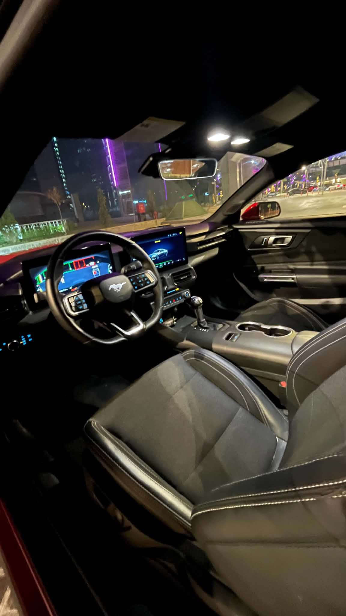 فۆرد موستانگ EcoBoost مۆدێلی 2024
🔥 ڕۆیشتووە تەنها 28,000 KM
✨ ئۆتۆمبێلەکە پاک و جوانە
🖤 ناوخۆ و دەرەوە بە دۆخی باش
📍 هەولێر
💰 نرخ: [21500$]
📞 بۆ زانیاری زیاتر پەیوەندی بکە {***********} أربيل, العراق

