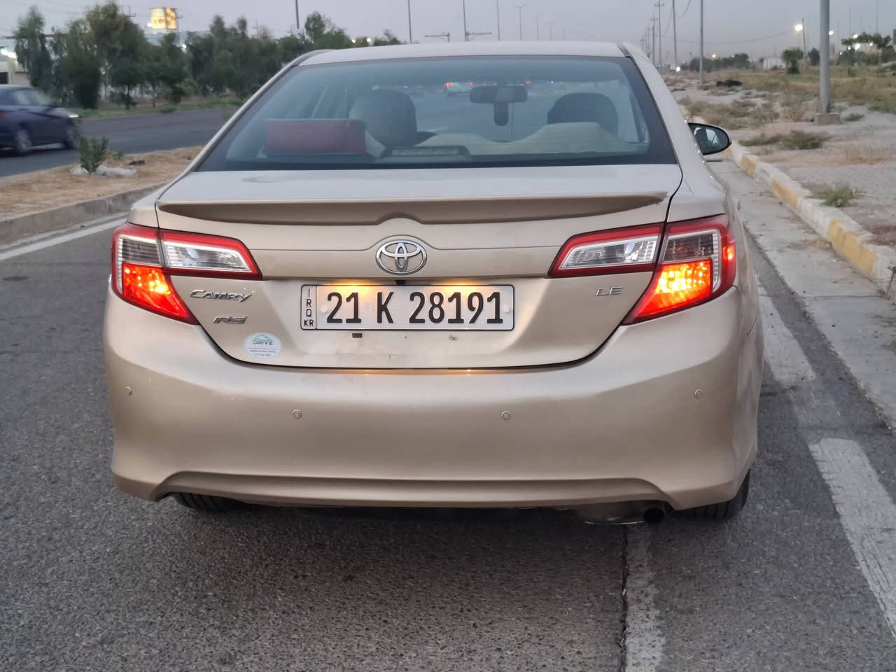 سلام عليكم كامري ٢٠١٢ امريكي لون ذهبي ماشية ١٨٨ ميل غاز وبنزين بدون صبغ بيه نص جامرلغ الخلفي تعديل بارد بجم كبس كير بلاد مامفتوح محرك مال ١٧ شرط لا صرف ولا بخار رقم وهزة وسنوية جديد ٢٠٣١ تنتهي سعر المطلوب ١٢٠ $التواصل على الرقم ***********
