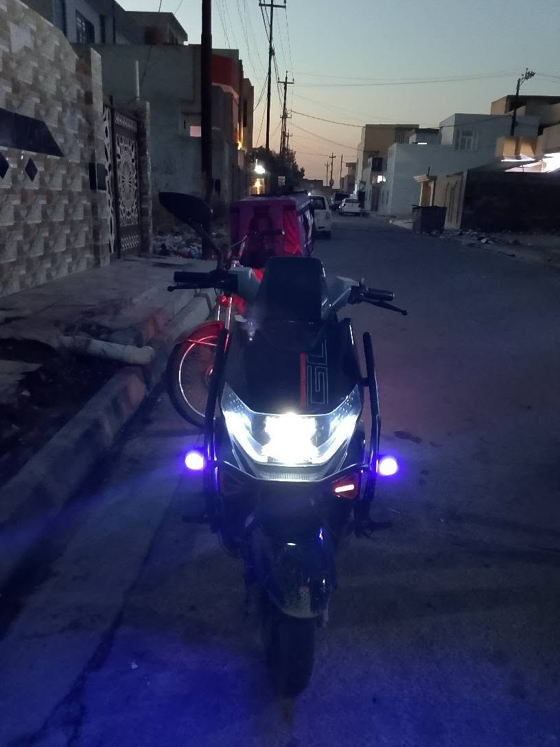 السلام عليكم دراجه كهرباء النضافه 90/100 خير من الله الماطور ماصارلو شهرين من اخذتو من الشركه فول ما ناقصه شيء صندوق موجود السعر 850بي مجال حك جيتك جماعت ال700لحد يعلق 
ملاحضة: امراوس بتايكر 20زيرو  /***********واتساب 
غير متواجد عالفيس موصل, نينوى
