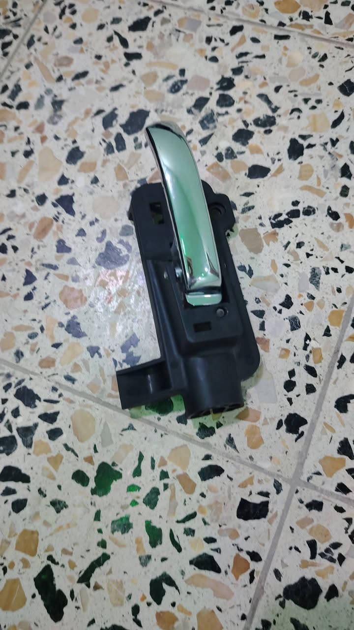 غراض C200 • قطع غيار