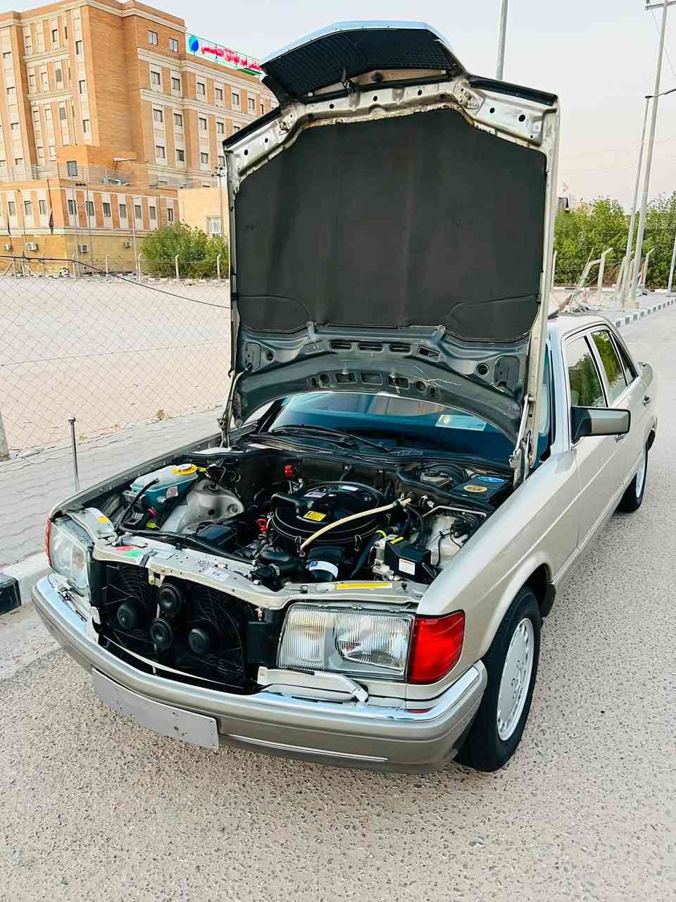 اللهم صلي على محمد وال محمد تبارك الله وتبارك الرحمان
للبيع فقط ⁉️
فول مواصفات1/1
مارسدس رئاسي حجم 300SE
باب قصيره وارد ياباني // لون شمباني 
دبل مروحه 
دبل فيت بم
دبل هورن 
دبل جكمجه
ستائر جانبيه
علم سفارات 
سلايت طكتين
كير قفل 
مسجل+جنجر 12 قرص
ستيرن كهرباء
كشنات فول تحكم كهرباء مع خزن ميموري جلد طابوكه حمصي
جام بوب 4 كهرباء 
سبير شرگه
ماسحات لايت 
برده كهرباء
كشنات الاماميه تدفئه
تلفون بلاد شغال
كل عدده الشرگه موجوده كتلوكات صيدليه وعده وسباين
طفايه بلاديه
ارضيات مخمل بلاد
سويجات (2) شرگه
ماشيه 91 الف 
ايرباك ستيرن
محرك كير اكسل مكفولات 
دكمه قفل مركزي بالسنتر لك 
رقم بغداد ألماني بسمي سنويه جديده 
ملاحضه السياره كامله مكمله والصور تحكم جديده بمعنى الكلمه 
للعلم الحجر البيئه موجود 
السعر 20 الف يعني دفترين 
للاستفسار ***********
