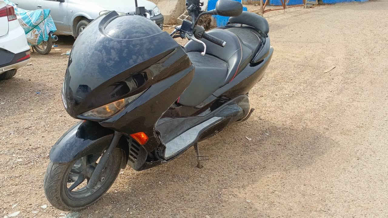 سلام عليكم فورزه0_10 كير مكينه خير من الله ربه هاي الظربه بل صوره كهربايات شغاله معروضه مليون وثمن ميه ***********
