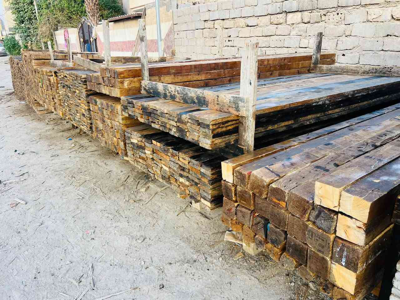 قالب لبيع انج تارس روسي ٢٥ يدك ٣٠٠ متر السعر مناسب ***********
