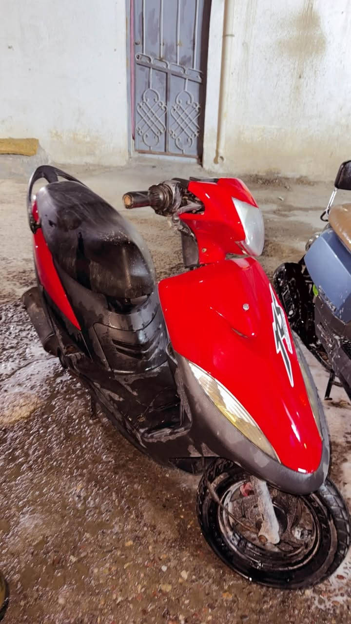 دراجه ماكس عدله للبيع هاي جديده الدراجه شوفت عينك
كامت وعفتها ضلت طابكه صارلها شهر 
السعر300
***********
