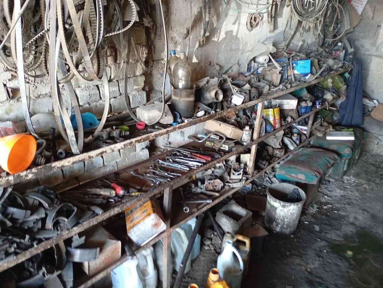محل فيتر للبيع موقع تجاري شارع حي اور الرئيسي مجاور الوكيل ادوات احتياطية ***********
