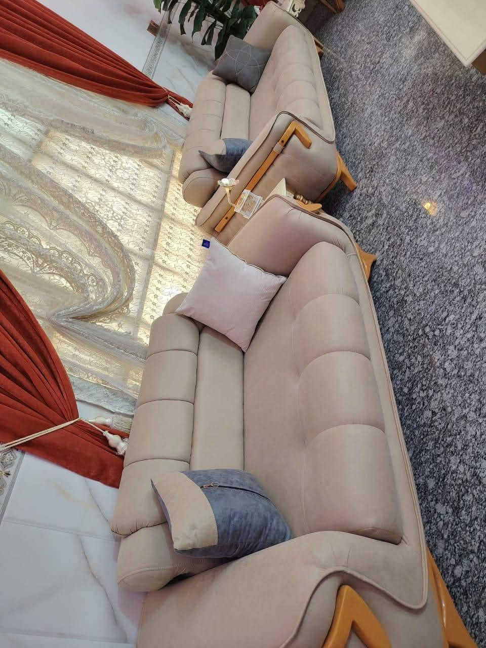 كنب ١٣نفر • مستعمل • للبيع