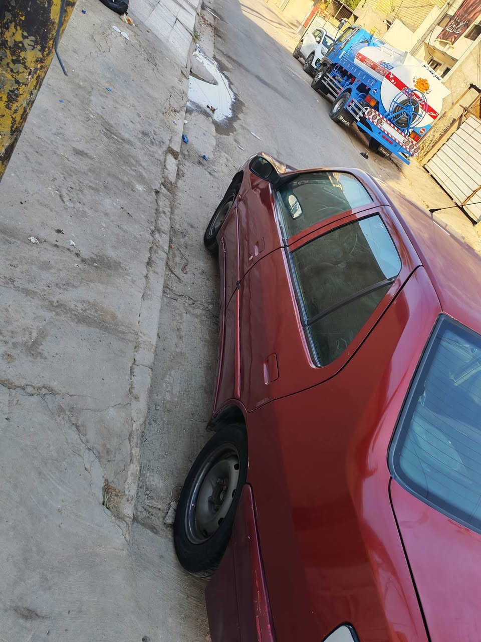السلام عليكم شباب للبيع بيجو 306 موديل 2003 السيارة جاهزة من كل النواحي تبريد شغال كلج جديد مكينة خير من الله السيارة مصبوغة حزام بيها ملاحضات بسيطة  ينرادلهن تعمير السعر 34 بيها مجال بسيط مكاني بغداد البياع الشرطة الخامسة للاستفسار ***********
