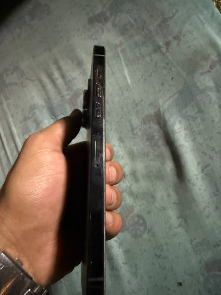14 PRO MX مكفول من زلغ
بطاريه ٨٣ 
جهاز كلش نظيف 
***********
