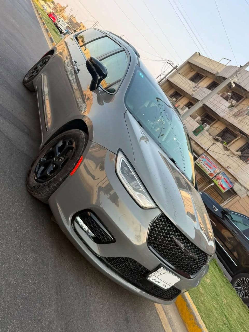 Chrysler Pacifica Limited 2022
🚨 باسيفيكا ليمتد 2022 

المواصفات : 

🔹 المحرك: 3.6L V6
🔹 الكير: أوتوماتيك 9 سرعات 
 🔹 الفئة: Limited
🔹 اللون الخارجي: سمنتي
🔹 اللون الداخلي : جلد أسود مع تطعيمات خشبية
🔹 مقاعد  خلفية منفصلة VIP
🔹كنترول تبريد خلفي منفصل
🔹خزن ميموري لكرسي السائق
🔹اشاير مري
🔹 رادار جانبي نقطة عمياء 
🔹تحديد مسار
🔹 سستم صوت متكامل HarmanKardon
🔹شحن لاسلكي 
🔹 شاشة Uconnect كبيرة 10.1 إنچ
🔹 Apple CarPlay + Android Auto
 🔹 دخول وتشغيل ذكي
🔹 تشغيل عن بُعد
🔹 أبواب جانبية كهربائية
🔹 باب خلفي كهربائي
🔹 كاميرات محيطية 360 درجة
🔹 كاميرا خلفية + حساسات ركن
🔹 مثبت سرعة
🔹 مرايات كهربائية
🔹 رصف تلقائي
🔹 مقاعد جلد كهربائية 
🔹 فرس متصل vip
 🔹 فتحة/سقف بانوراما
🔹 إضاءة خلفية LED كاملة
🔹 نظام Stow ’n Go لطي المقاعد وتوفير مساحة تحميل كبيرة

وباقي مواصفات ال Limted المعروفة

الحادث موضح بلصور

رقم الهاتف {***********}

📌 الموقع: [بغداد البلديات]
💰 السعر: [250]
