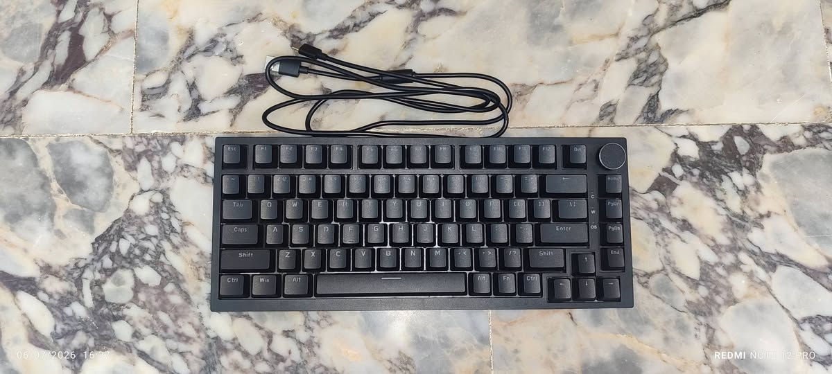 متوفر ماوس اتارك شاك R9 جديد
و كيبورد ajazz Ak650جديد 
كيبورد ajazzak820 بدون باكيت لان قطعه نضيفه 
شلعه ب70 الف 
مكاني بغداد 
غير متوفر توصيل 
للاستفسار خاص او وات ساب الرقم 
***********
