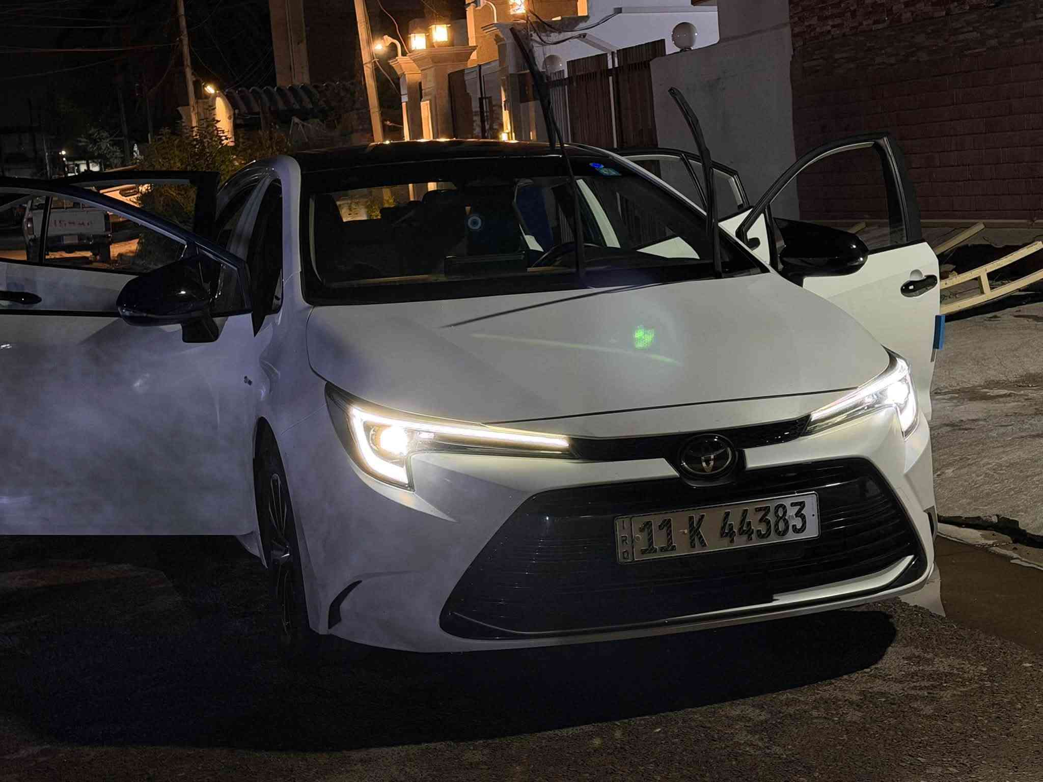 كورلا هايبرد
مديل 25
كفاله عامه 
نضيفه فول 
ماشيه 18الف زيرو 
فول مواصفات 
فتحه سقف
البنوك حي تربيه
رقم ***********
