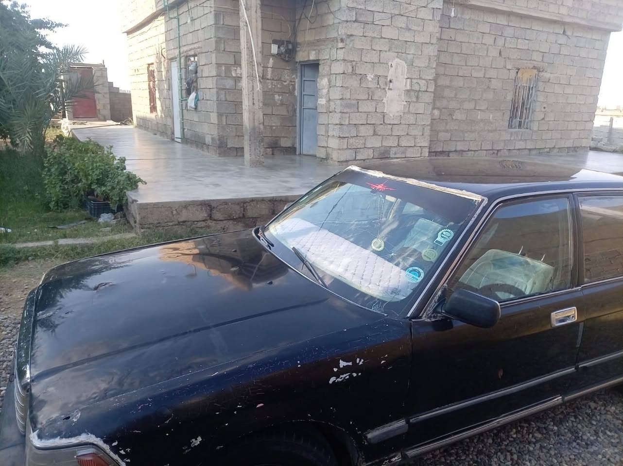 السلام عليكم سيدان للبيع كير محرك شرط بطه 2500 تواير نص عمر كهربائيات شغاله السعر 15 بيه مجال مامتواجد على فيس الموشراي لا يخابرني الاستفسار الرقم ***********
