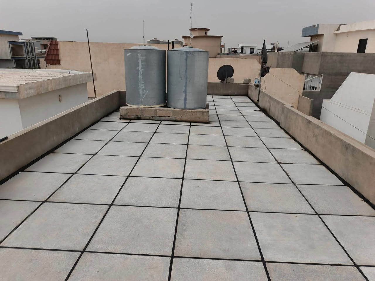 جايك الشِتاء ومحتار بالحل؟
😉 لا تشيل هم… الحل ويّانه! 🤩

🏠 سارع بتعمير سطحك قبل حلول الأمطار 🌧❄
كل ما يخص أعمال التسطيح والصيانة تلقاه عدنا ✅

🧱 نقوم بتنفيذ كافة أنواع الأسطح بأعلى جودة وضمان فحص العمل.

🛠 خدماتنا:
1️⃣ إعادة الماستك أو إضافة ماستك جديد
2️⃣ قلع الماستك التالف
3️⃣ تنظيف السطح + فلانكوت + زفت
***********
