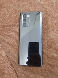 LG وينج • ٢٥٦ • شريحتين