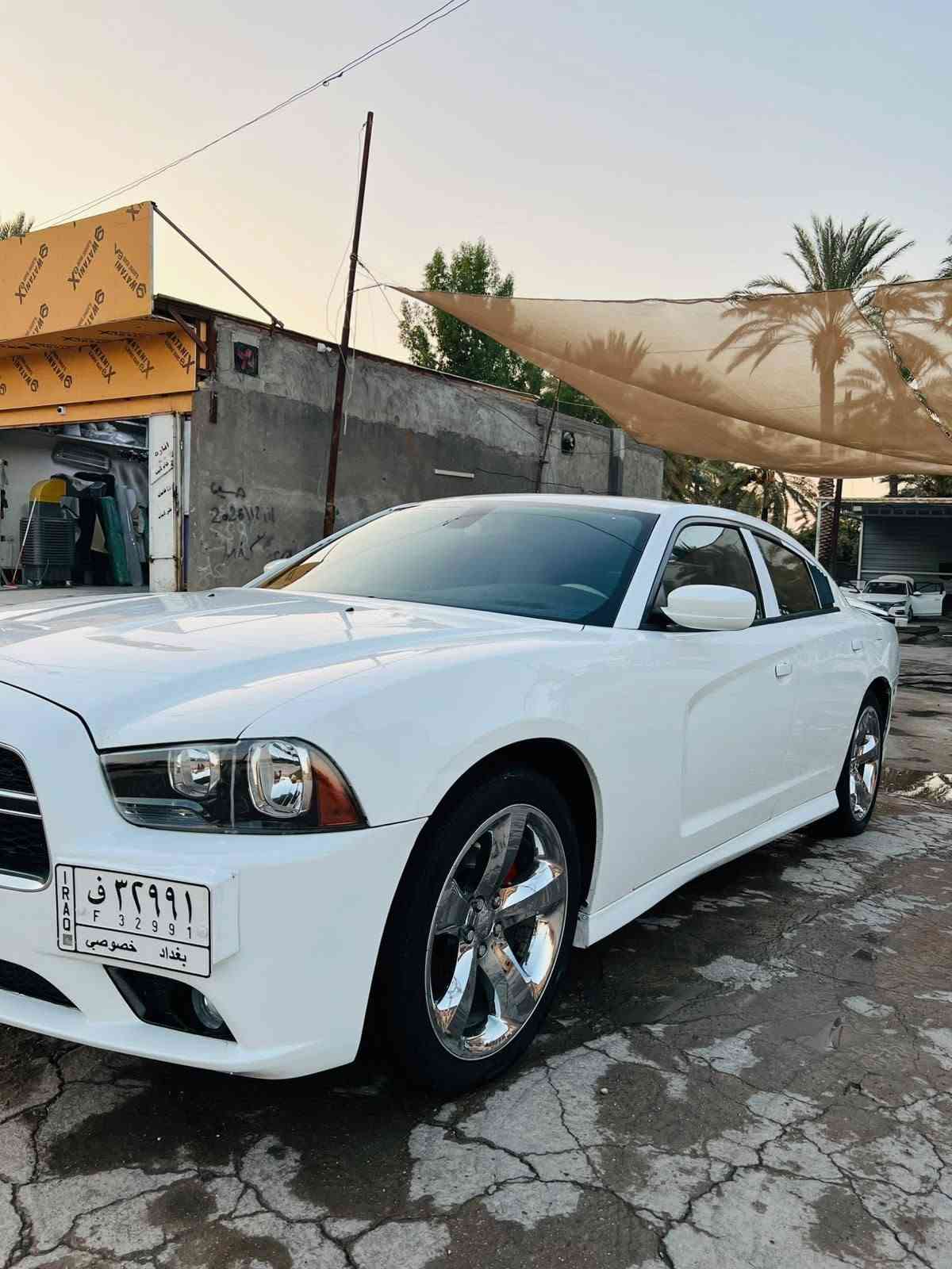 السلام عليكم جارجر موديل 2011 وارد امريكي رقم بغداد بسمي صبغ جاملغات خلفيه ونص جاملغ امامي بدون فتح بدون دواخل بدون ايرباك بجم كبس مكينه وكير وحداديه وكسل كله جديد تبريد ثلج داخل اعسلي اصل السعر مناسب مكان السياره بابل ***********
