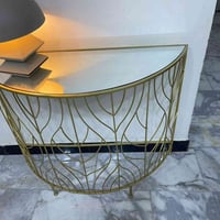 ميز للبيع بسعر 75  للاستفسار 07724600098