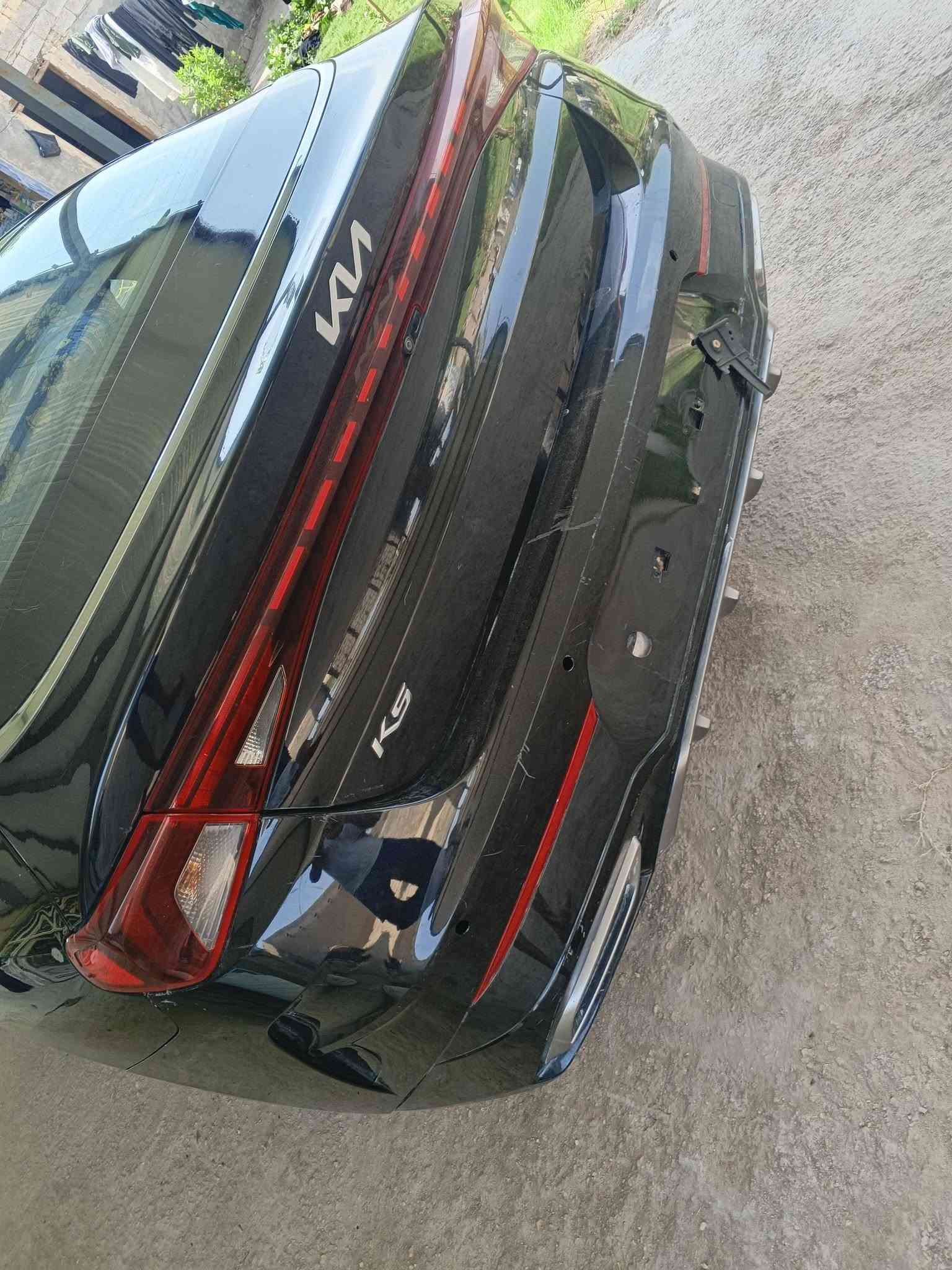 ا كي 5مديل 23 بغداد حر بسمي  بيها ثلث قطع قبق جنطه وجاملغ خلفي وبنيد سعر 135   ***********
