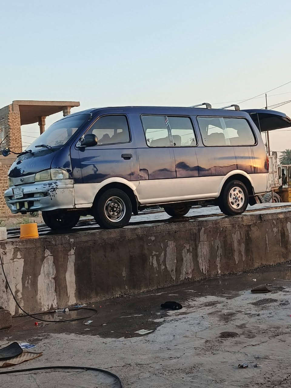 سلام عليكم سياره البيع رقم الماني قادسيه موديل 95سياره كير ومكينه خير من الله جاهزه العمل العنوان نجف عباسيه ‏‪***********‬‏
