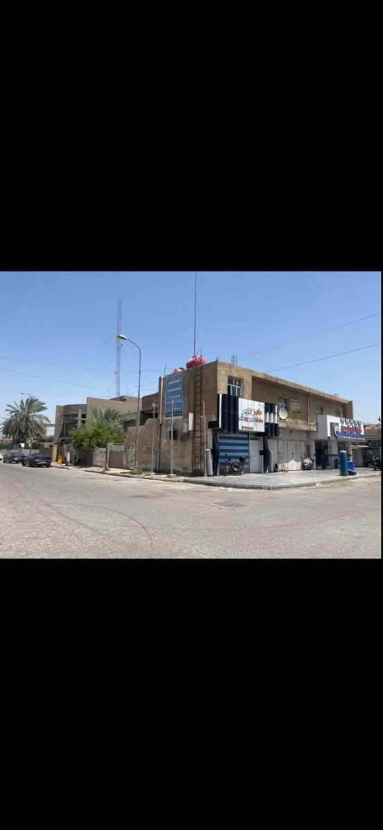 ‎ فرصة للاستثمار في محافظة واسط   عقار للبيع يتكون من داران وشقه وثلاث محلات مساحه الكليه 700 متر

‎العقار ركن في منطقة تموز على شارع النسيج

‭***********‬

‭***********‬

للاستفسار الاتصال على الارقام التالية
