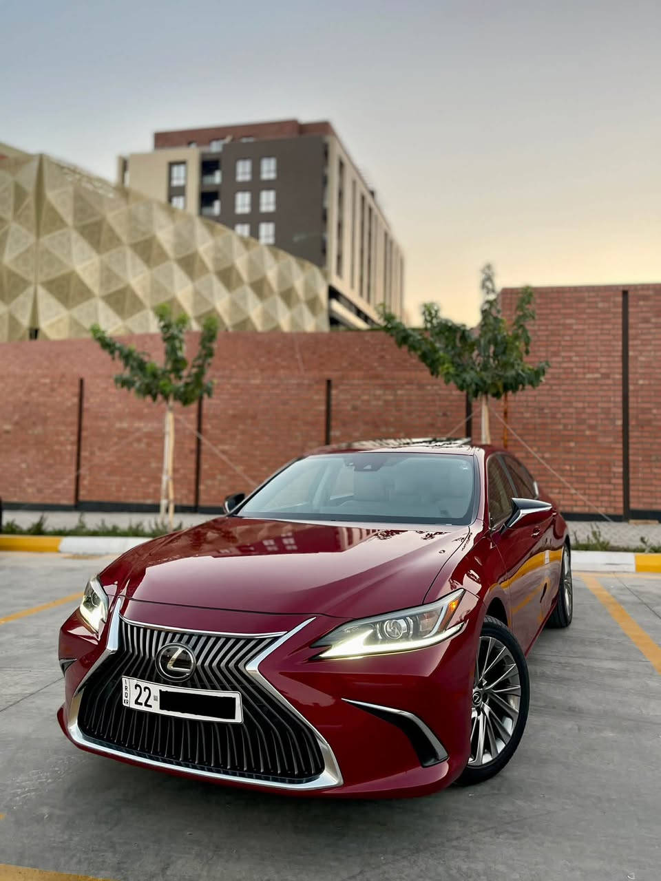 ﷽
🔥 لكزس ES350 V6 – فول مواصفات، 

🚘 Lexus ES350 V6  2019 بلون نادر ومميز، ومواصفات كاملة.

المواصفات:

• محرك V6، 6 سلندر

• داخلية جلد بيج فاخرة

• سلايد

• بصمة

• شاشة

• كاميرا خلفية

• حساسات

• ستيرن كهربائي

• ستيرن مع ذاكرة

• رادار أمامي

• رادار مسار الطريق

• تحديد السرعة

• إضاءة LED

• باگ لايت LED

• عدسات

• أنظمة قيادة: ECO / NORMAL / SPORT

• مقاعد كهربائية

• مقاعد تبريد وتسخين

• مقاعد جلد

• مقاعد مع ذاكرة

• تكييف مركزي ثنائي المناطق، منفصل للسائق والراكب

• نظام تدفئة وتبريد للمقصورة

• إنارة أوتوماتيك

• أبواب سحب/إغلاق بصمة

• زجاج أوتوماتيك

• جناح خلفي للصندوق

• حساسات ضغط الإطارات

• كاميرا/حساسات للمواقف

• نظام صوتي فاخر Mark Levinson – 17 Speaker

• تحكم بالصوت من الستيرن

🛞 أربع تايرات ووايلات جديدة مركبة حديثاً.

📄 السَنَوي، الرقم، البيئة، الطريق، الفحص وجميع الأوراق كلها جديدة ومكتملة.

🔧 الکير والمكينة لم يتم فتحهما أو تصليحهما.

⚠️ من الأمام: ضربة خفيفة بدون إيرباگ، .

واحد قدعە صبغ جملغ الخلف الصندوق، بدون إيرباگ.

📍 الموقع: السليمانية

📞 للاتصال: ***********

📲 ***********

واتس اپ 

🔥 السيارة جاهزة، فول مواصفات، والسعر مناسب!
