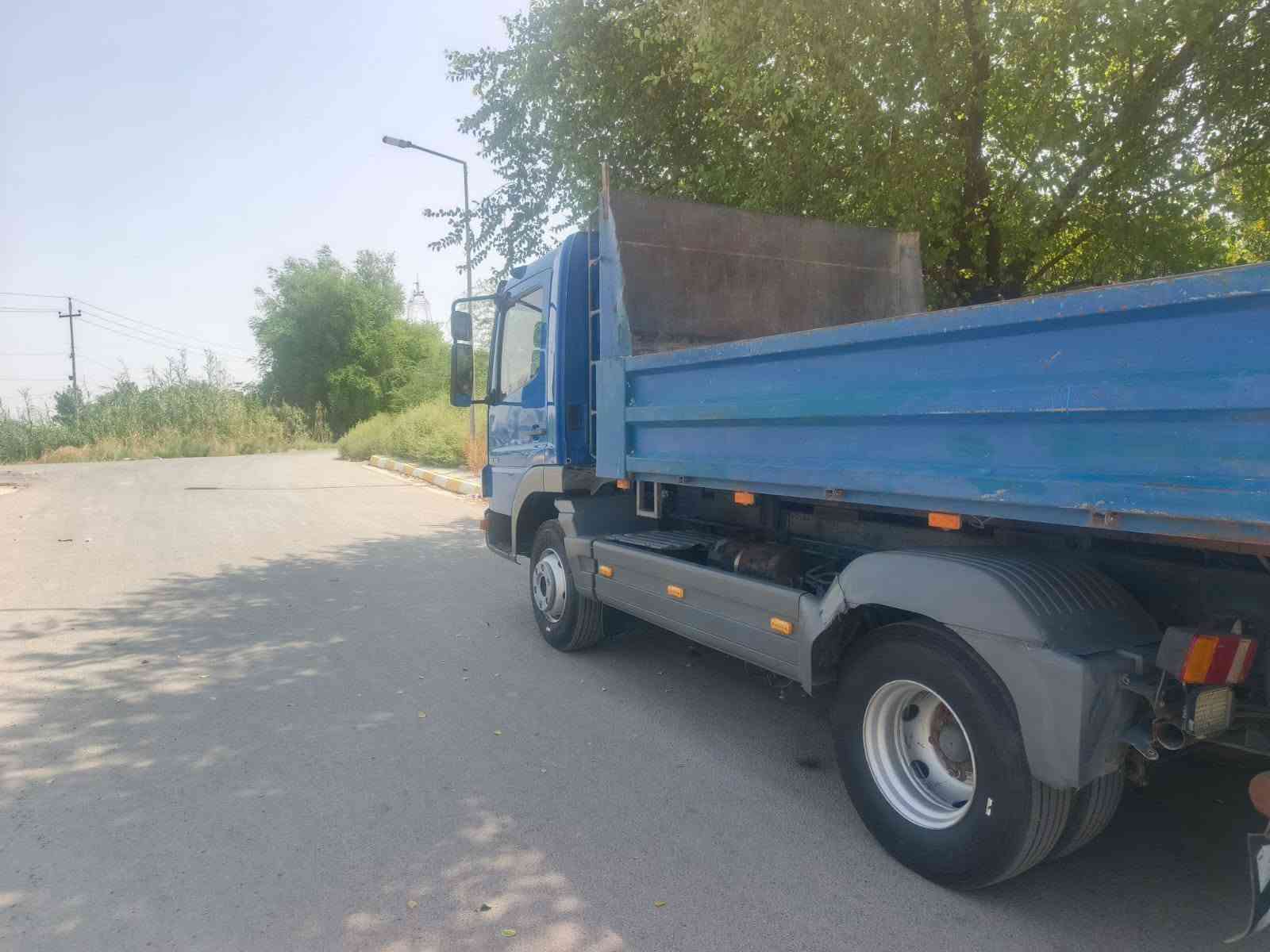 سلام عليكم اتيكو قلاب للبيع موديل ٢٠٠٦ دمعه  حجم مكينة ٤سلندر ٦برغي رقم بصره مشروع تخم تاير تبريد وطني سنويه ٢٨ سياره جديده  مكان واسط ***********
