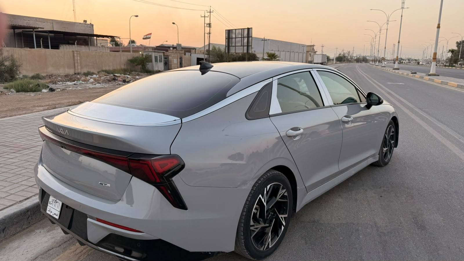 شباب السلام عليكم
كي فايف موديل 25

جيتي لاين فول مواصفات للاخير 

بانوراما محرك 2500تنفس طبيعي 

الون اسمنتي 

ماشية 12الف

 رقم شهداء مثنى 

للبيع فقط رجاء 

للاستفسار اكثر للاتصال على الرقم ***********

السعر من الاخير 177
