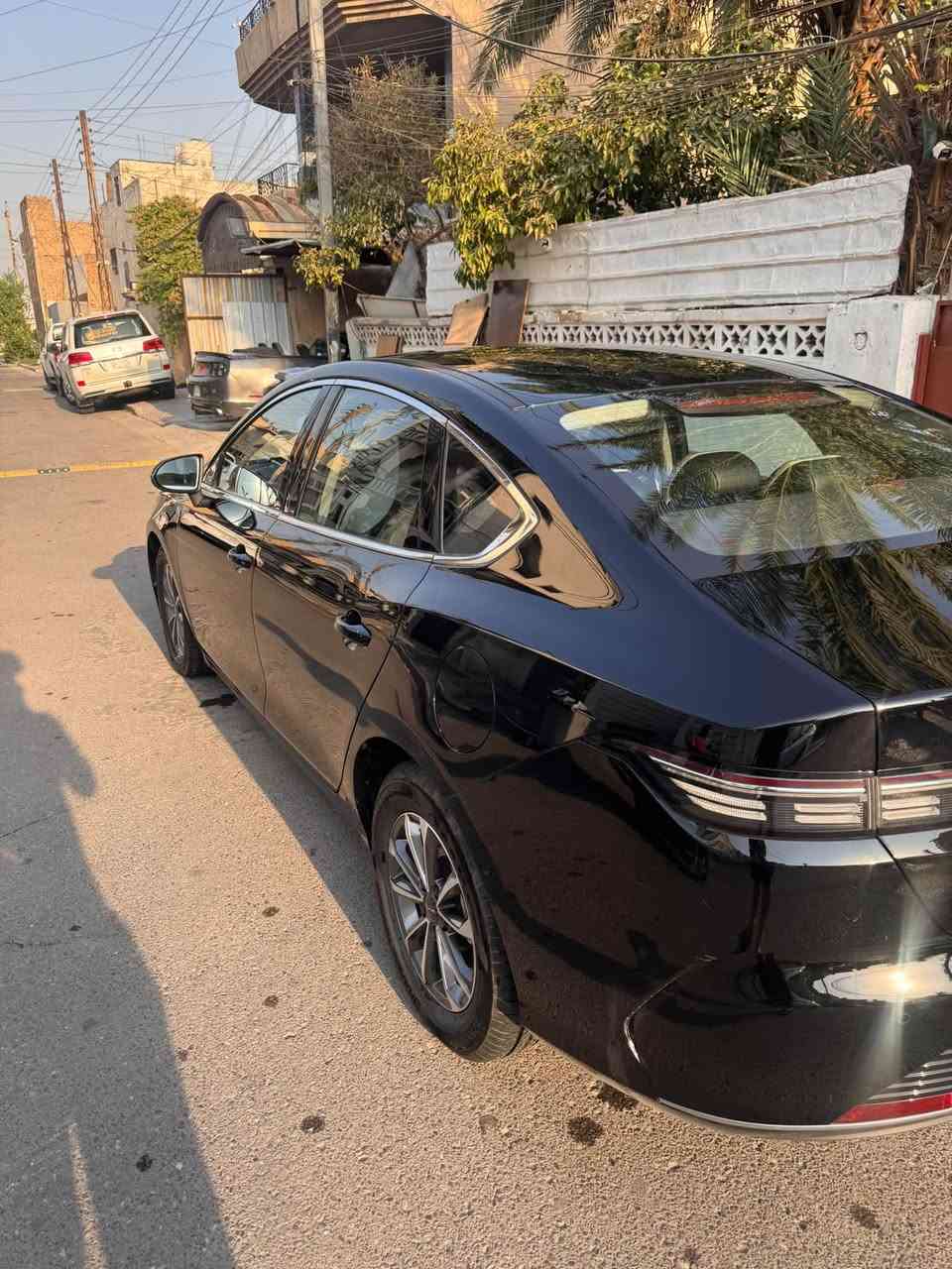 2025 Byd  دسترويل اسود
ماشيه 25000كيلو 
بدون ضربه بيهة شخط بلجاملغ موضح بلصور
فول عدا الفتحة
داخل ابيض
مكانهة بغداد حي العامل
***********
سعرهة 19ونص
