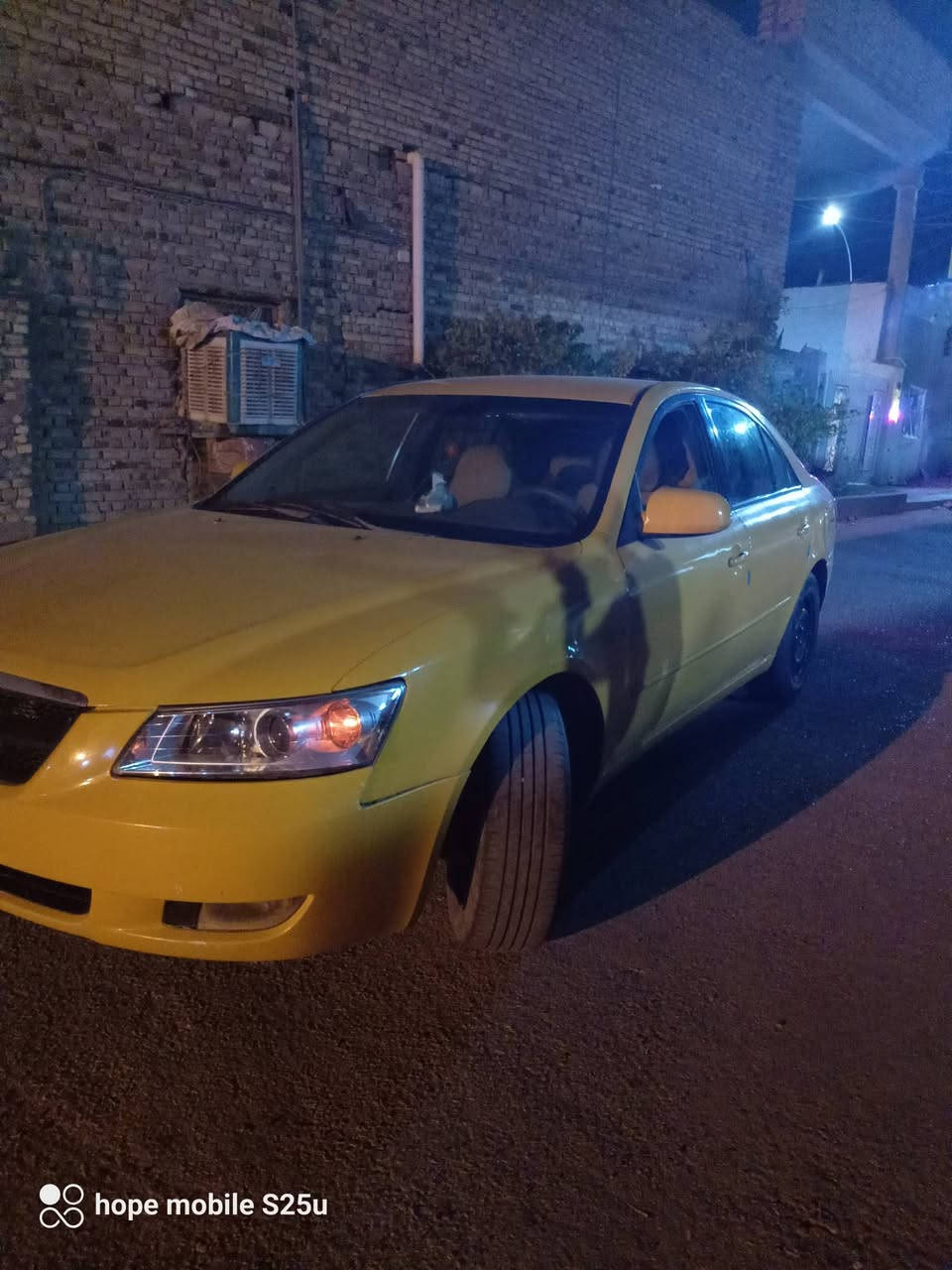 سلام عليكم سوناته مديل 8 سياره مكينه وكير وتبريد يشتغل وبيه بروده بس مايدفع قوي فحصته منقص غاز تخم تاير. والحداديه الكدام بيه نقص مو كامله مكينه الفين دوش.سياره صبغته حلوه ونضيفه. مكانه ناصريه مركز راعيه يمي جيراني.سياره خاليه من العيب شرعي سعر 70 ويطيحن منه الغرامات عليه 850 الف. رقم الهاتف ***********مكان سياره ناصريه مركز

