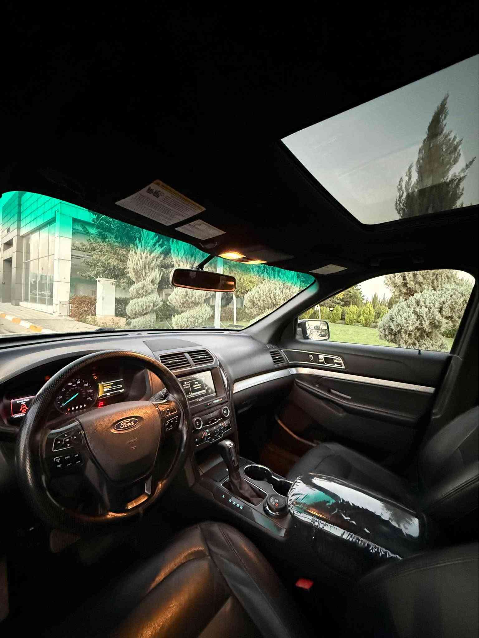 Ford exploler XLT full 
فۆرد ئێکسپلۆر xltفوول مواصفات

پانۆرامە/٣شاشە /شاشە گەورە/کوشن جڵد/کوشن سارد و گەرم/کوشن خەزن/سنوق شەفت/بەصمە/حاسە/دەبڵ ئەکسل/لایت ئۆتۆ/فڵچە ئۆتۆ/سەماعە سینک/زۆر مواصەفاتی تر

سەیارەکە ٣ پارچەی بۆیاخە قرچێکی بچووکی هەیە هەموو گیانی بشەرت گێر مەکینە پێش و دوا هەموو لە یەک دیناری کەم نیە
مەکینە و گێری نەکراوەتەوە

نرخ ١٤٥$مجال
***********
*********** السليمانية, العراق
