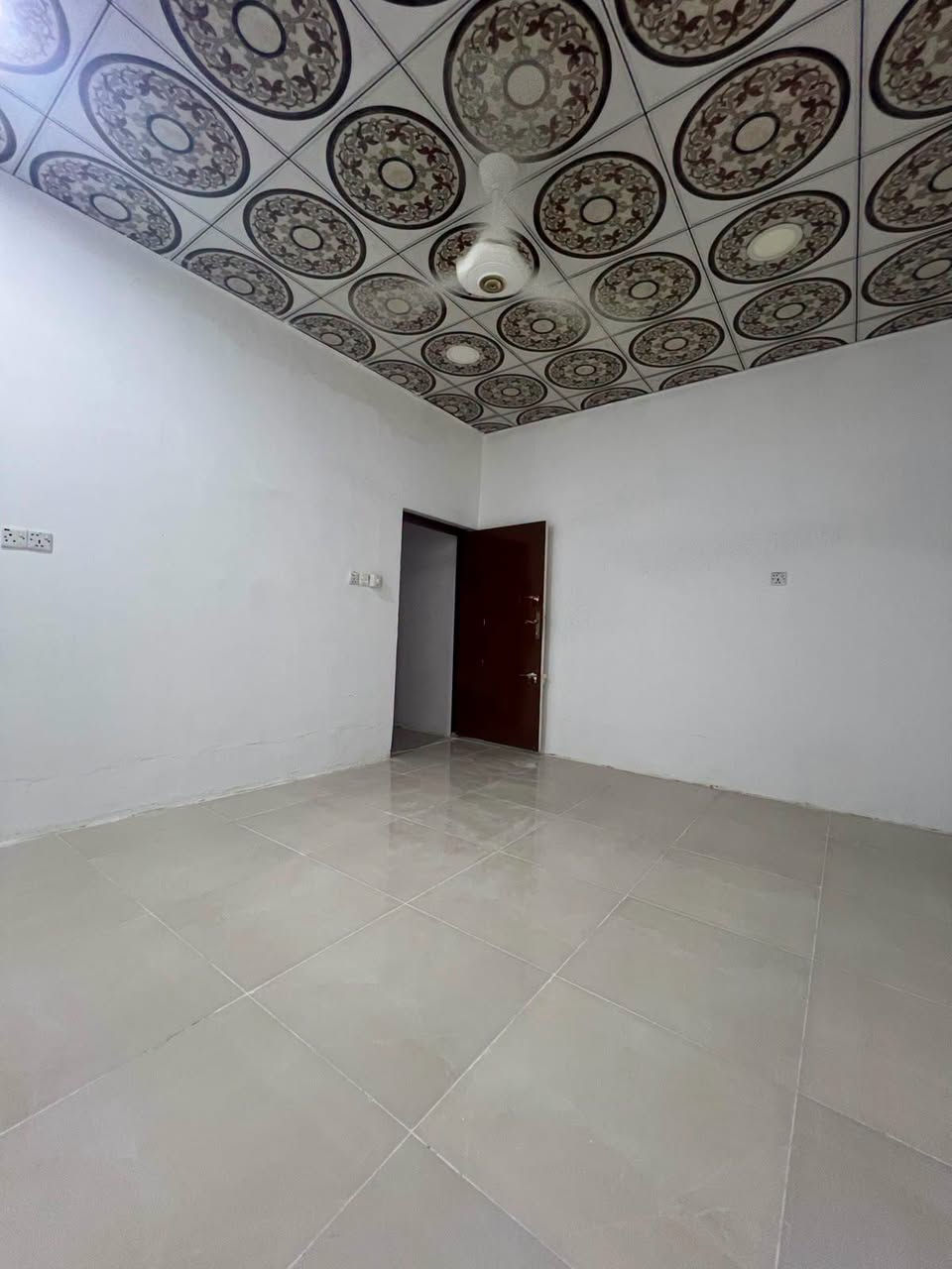 ياالله 

 بيع مستعجل بيع مستعجل 

يوجد لدينا بيت للبيع حي ميسان قطاع 35 خلف المستوصف والسوك والمدارس مساحه البيت 50, متر 
طابقين يحتوي على غرفه وصاله ومطبخ وصحيات والطابق الثاني يحتوي على غرفه وصاله وسطح 

لمعرفه السعر الاتصال وات ساب أو مراسله الصفحه 

للاستفسار والمعلومات الاتصال بنا ع الارقام التاليه 

***********

***********
