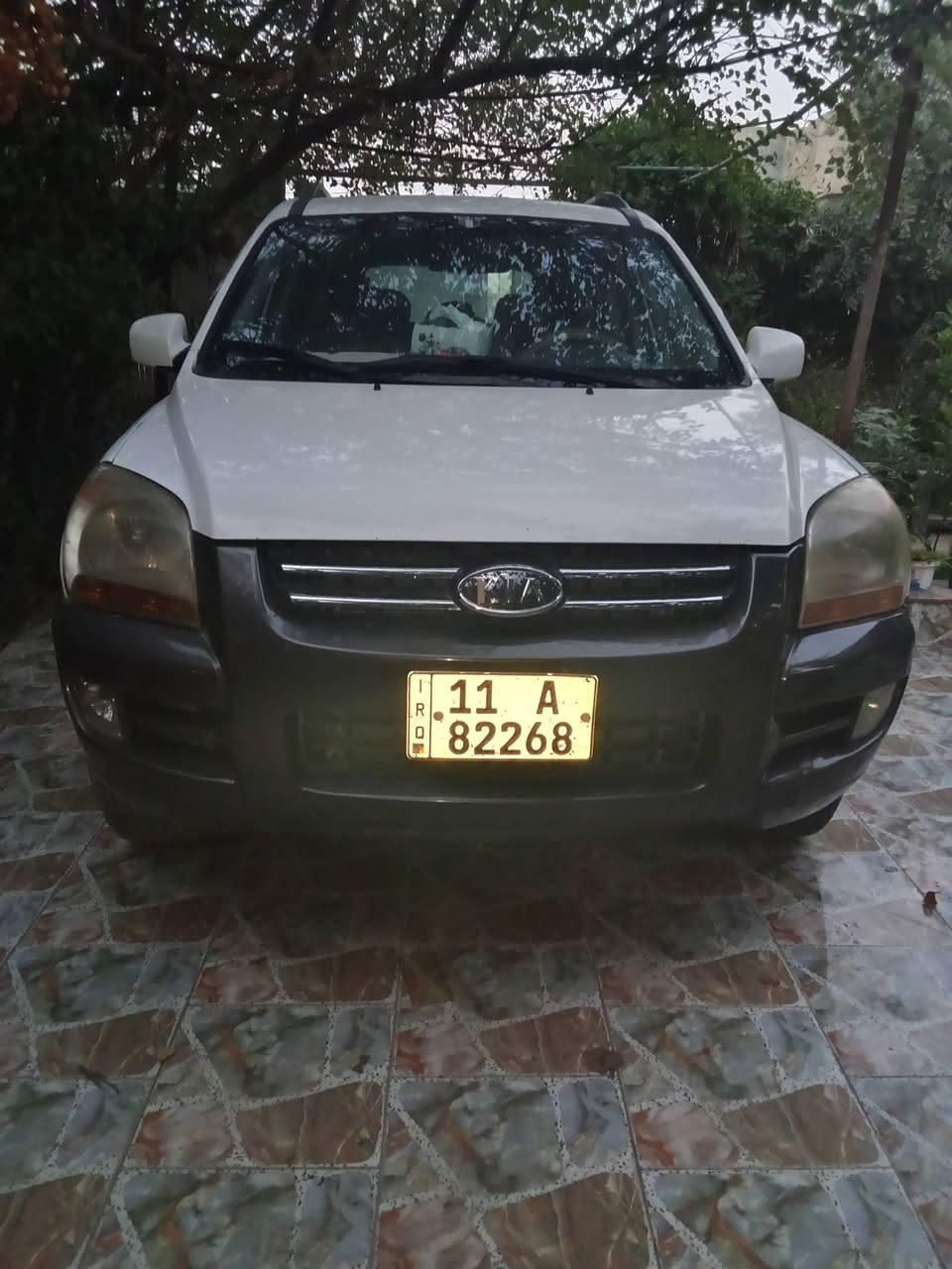 سيارة سبورتج موديل مقفول قفل اي قطعة صبغ مابيهة  2008  سعرها 125 ورقة
وبيهة مجال مكانها ديالى بعقوبة تقاطع السادة 
رقم لهاتف ***********
