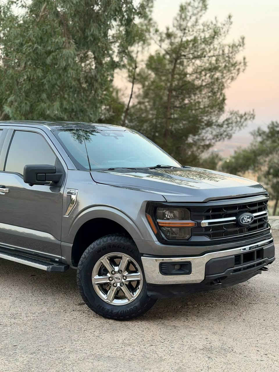 فرۆشتنی خێرا __ للبیع السریع
F-150 هایبرد 2024 XLT

كوردی - عربی

فۆرد F-150 مۆدێل 2024 - Hybrid 

🔹بزوێنەر 3.5 V6) Power Boost - توين تۆربۆ )

هێزی 455 هۆرس پاوەر . 

🔹ماوەی رۆشتوو : 30 هەزار .

مواسەفات سەیارە 

🔸 هایبرد

🔸دەرگا گەورە بۆدی کورت مەرغوب

🔸4 * 4 دبل اكسل

 🔸ئۆتۆ ستار ستۆپ.

  🔸ئۆتۆ هۆڵد.

🔸گێچ كامل ئەلیكترۆنی

🔸شاشە گەورە 12 ئینج .

🔸كوشن سەكن و سایەق كارەبایی .

🔸دژە خلیسك و قفلی ئەكسل

🔸گێر ئۆتۆماتيك 10 نمرە .

🔸5 کامێرا و 360 پلە . 

 🔸بریك بصمە

🔸 رادار 360 پلە .

🔸 خەتی جادە .

🔸6 مۆدی لێخورین . 

🔸نیزامی Apple CarPlay & Android Auto

🔸لەگەڵ  SuperCrew .

🔸لایت LED . 

🔸فوول Auto ، LED لەگەل سورانی تایەکان  .

🔸پشت و پێش حەساس . 

🔸ئاوێنە رادار و دژە فوول .

 🔸لایت و فول ئۆتۆ .

▫️زۆر مواسەفاتی

🔷بێ مەسرەف هەموو شتێک بەشەرت . 

🔷رەقەم کاتی کوردستان 3 مانگی لەگەڵدایە . 

♦️چامڵغی لای سەكن و سایەق بۆیاغە لەگەل بۆنیت

بێ ناو گرتن بێ شانسی بەشەرتی فەحس حادیسەكەی زۆر خەفیفە تەنانەت نەگەیشتیتە رادێتەشی رادێتەی بیلادیە

نرخی : 278$ گەڵا و معامەلە . 

ژمارە موبایل و واتساپ  :***********

—————————————————-

للبيع السريع

فورد F-150 موديل 2024 - هايبرد

🔹 المحرك: 3.5 V6 PowerBoost (توین توربو)

قوة 455 حصان.

🔹 الممشى: 30 ألف.

مواصفات السيارة:

🔸 هايبرد 

🔸 باب كبير، بودي قصير 

🔸 دفع رباعي 4x4 (دبل أكسل)

🔸 نظام توقف المحرك المؤقت (Auto Start-Stop)

🔸 نظام الوقوف التلقائي (Auto Hold)

🔸 عدادات رقمية بالكامل (شاشة عدادات)

🔸 شاشة كبيرة 12 إنج

🔸 كشن كهربائية

🔸 مانع انزلاق وقفل أكسل

🔸 جير أوتوماتيك 10 نمر

🔸 5 كاميرات بنظام 360 درجة

🔸 بريك بصمة (إلكتروني)

🔸 رادار 360 درجة

🔸 نظام الحفاظ على المسار

🔸 6 وضعيات قيادة

🔸 نظام Apple CarPlay و Android Auto

🔸 مقصورة ساوبر كرو (SuperCrew) الواسعة

🔸 أضواء أمامية LED

🔸 إضاءة LED أوتوماتيكية بالكامل مع نظام التفاف الإضاءة مع الالتفاف (Cornering lights)

🔸 حساسات أمامية وخلفية

🔸 مرايا بنظام الرادار 

🔸 إضاءة وأضواء عالية أوتوماتيكية بالكامل

▫️ مواصفات أخرى عديدة

🔷 بدون أي مصروف، كل شي شرط.

🔷 رقم مؤقت لكوردستان (صالحة لمدة 3 أشهر).

♦️ صبغ في جاملغ (السائق والراكب) والبوونيت ،بدون ضرر في الداخل أو الشاصي، شرط الفحص. الحادث خفيف جداً لدرجة أنه لم يصل إلى الرادياتير ورادياتير بلادي.

السعر: 278 ورقة (27,800 دولار) 

رقم الهاتف والواتساب: ***********
