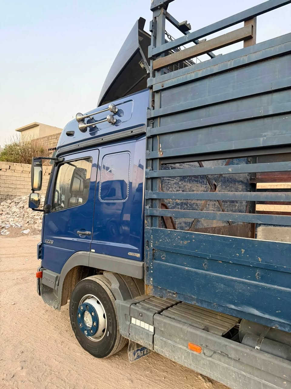 اتيكو للبيع
موديل2007
حجم محرك 1229
فول فول مواصفات
گير محرك بشرط
سنويه رقم هزه كوله جديد 
رقم تليفون 📞 
*********** 
***********
