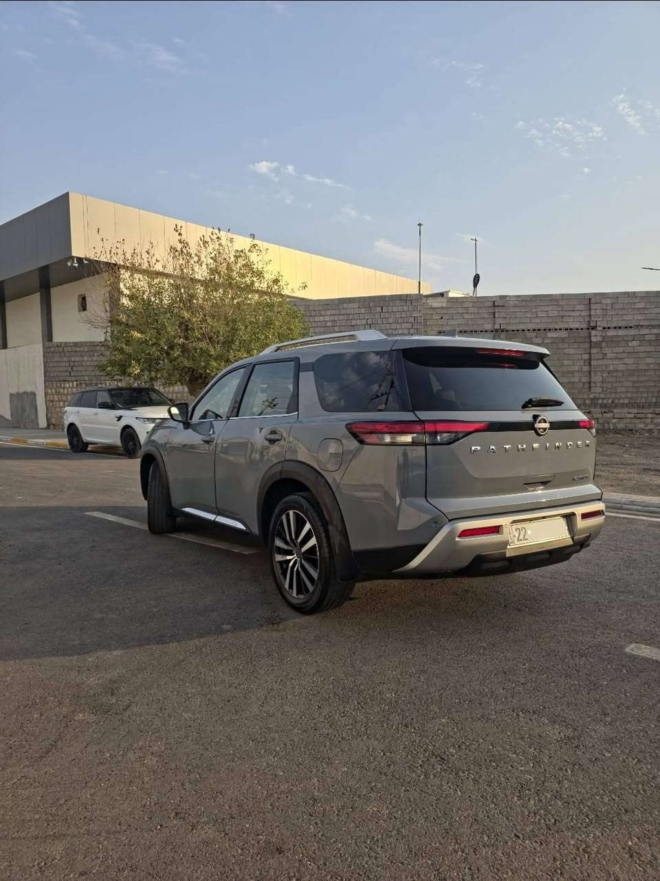 نيسان باثفاندر 2023 بلاتنیوم فوول رقم اربيل ب اسمي
داخل مشمي 
كراسي هيتر+تبريد
كراسي خلفي كهرباي +هيتر
تبريد مركزي
سماعات بووس
داخل كل ليد 
خارجي ليد 
ترايش بوب نيكل 
يداد بصمة 
مرياية رادارا +هيتر+شفت
بانوراما
صندوق شفت 
ستار ستوب 
اوتو هولد 
كيج دشبول دجيتل
امامي و خلفي بدو حادث بدون دواخل 
حادث بيهة ماكان صبغ ابيع عام كلشي بشرت 
ايرباك صفعتين و كرسي سايق طاك باقي صليم رجع ايرباك   ماشي 50الف فقت
سعر 194$بيهة مجال بسيت
***********
***********

5N1DR3DG7PC200653

