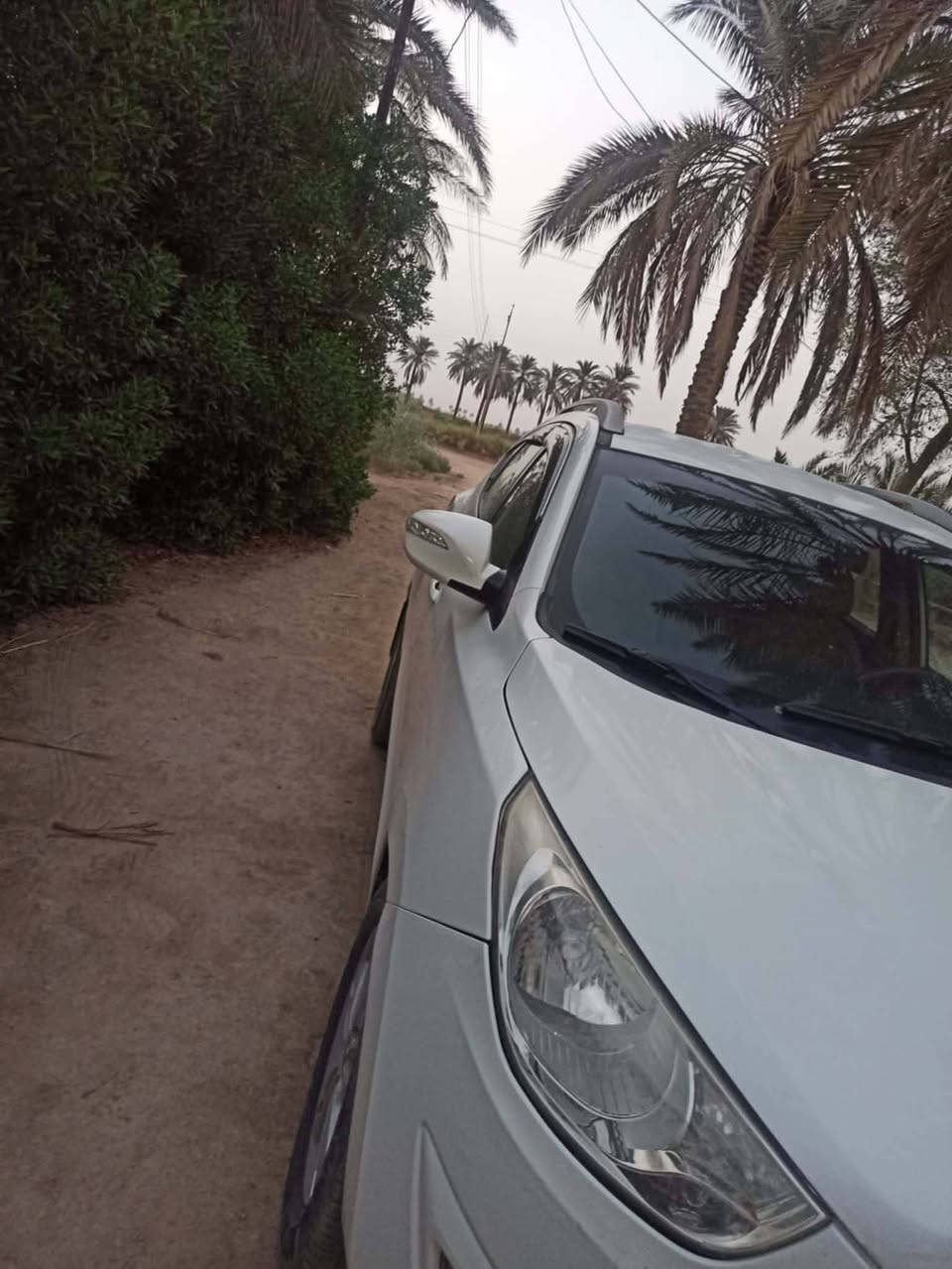 توسان ٢٠١١ 
بيه ثلاثة قطع صبغ جاملغات وبنيد وتجي وتفحص ومحرك وكير مكفولات وتبريد شغال رقم اربيل عندي وكالة
اريده 100
ديوانية 
***********
