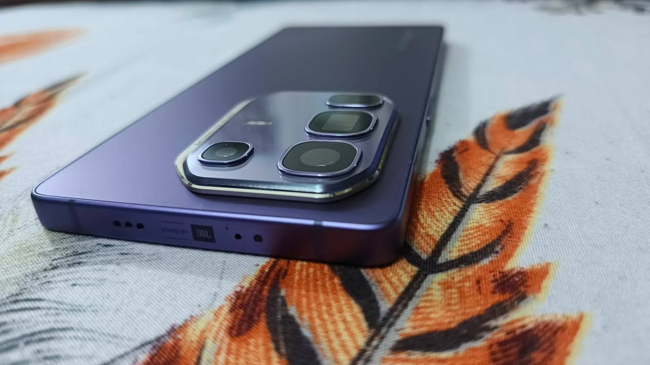 للبيع نوت 50 برو بلص 5G
كامل ملحقات نضافة 100/100
سعر 370 وبي مجال بسيط
مكاني بغداد جسر ديالى الزعفرانية
***********
