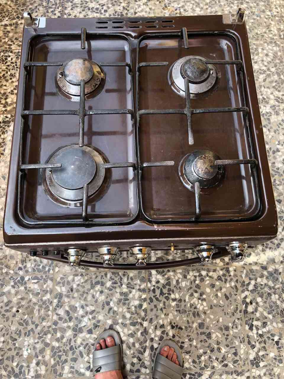 طباخ • للبيع